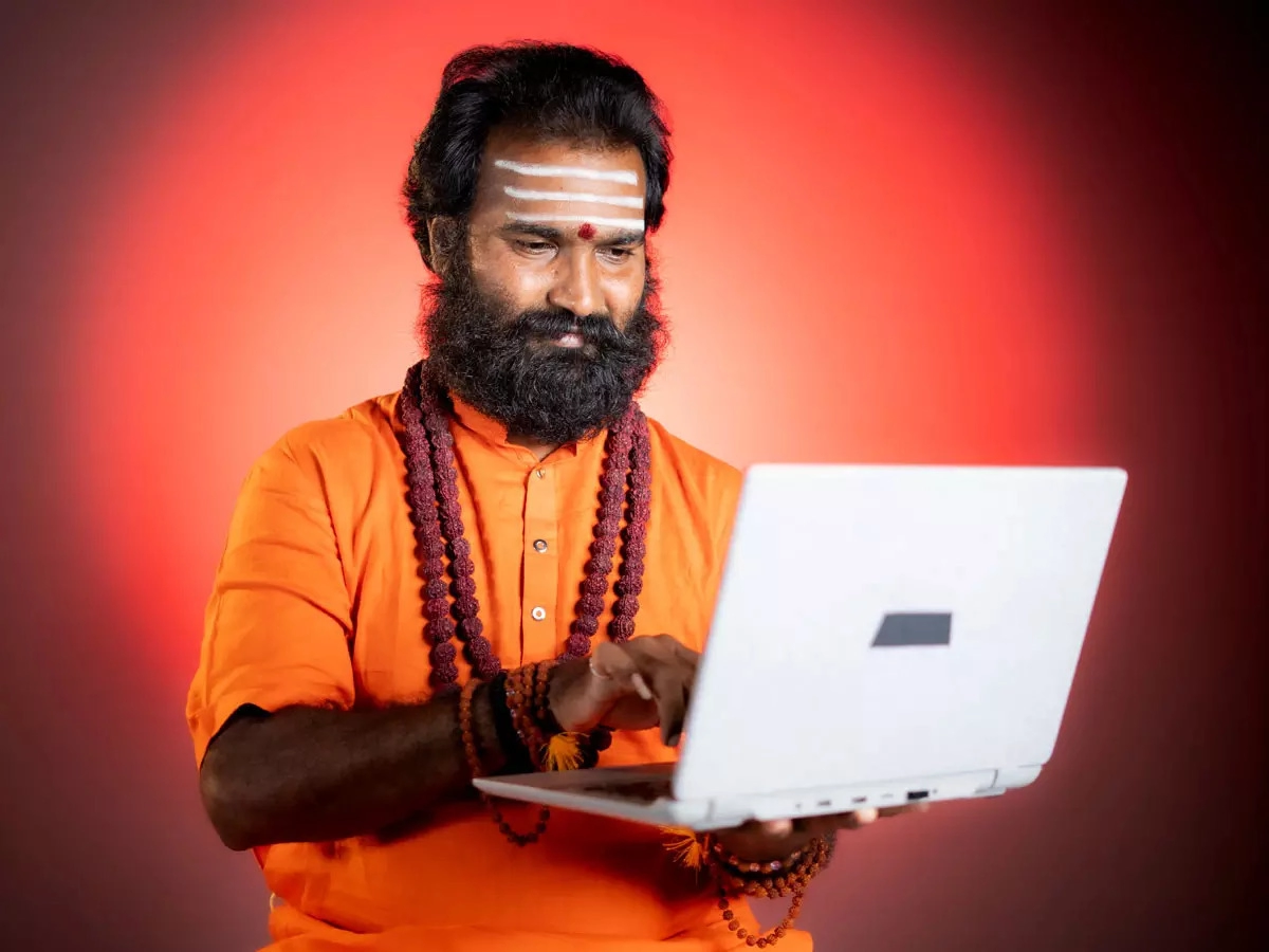 Astrologer Vedant Sharma
